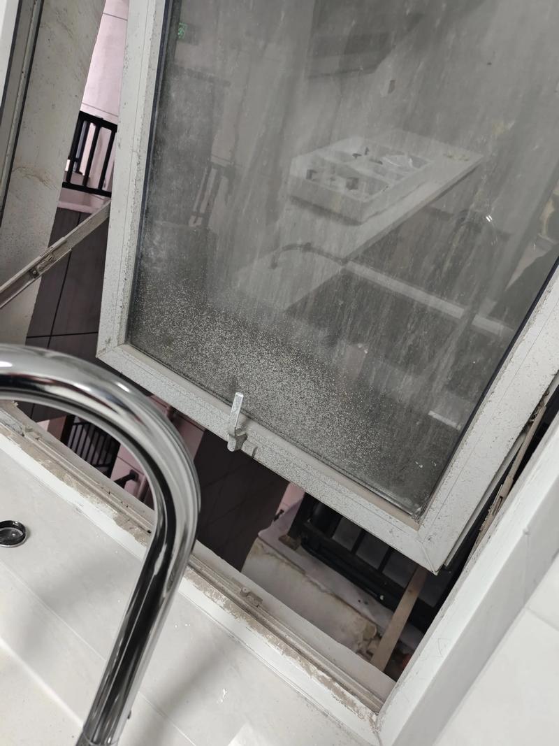 办公楼保洁:守护洁净环境的艺术